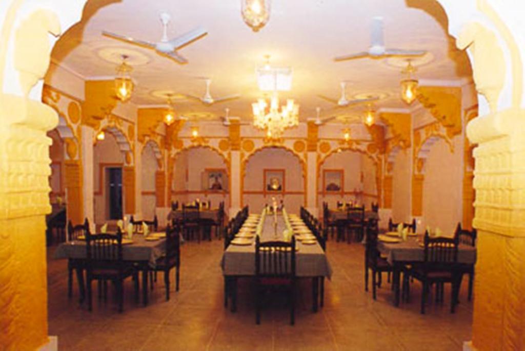 V Resorts Jhalamand Garh Jodhpur Jodhpur  Exteriör bild